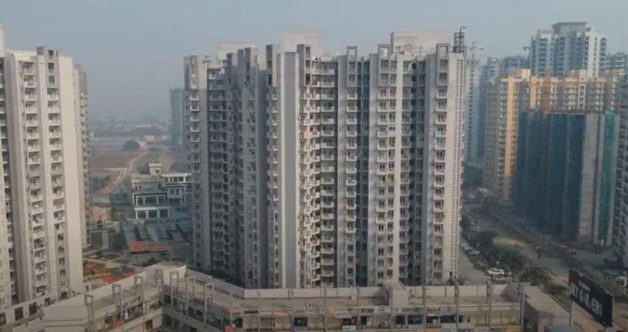 3bhk flat in Shri Radha Sky Garden - Sector 16B, Noida Extension (Greater Noida West)